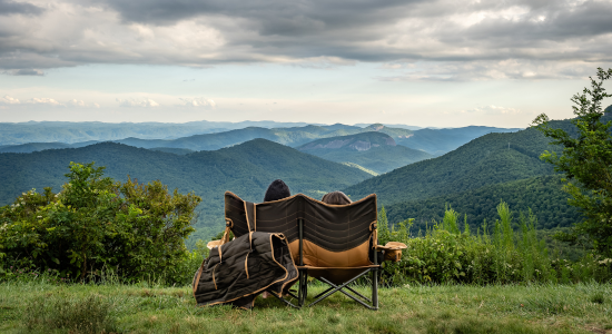 Couple sitting overlooking Looking Glass.